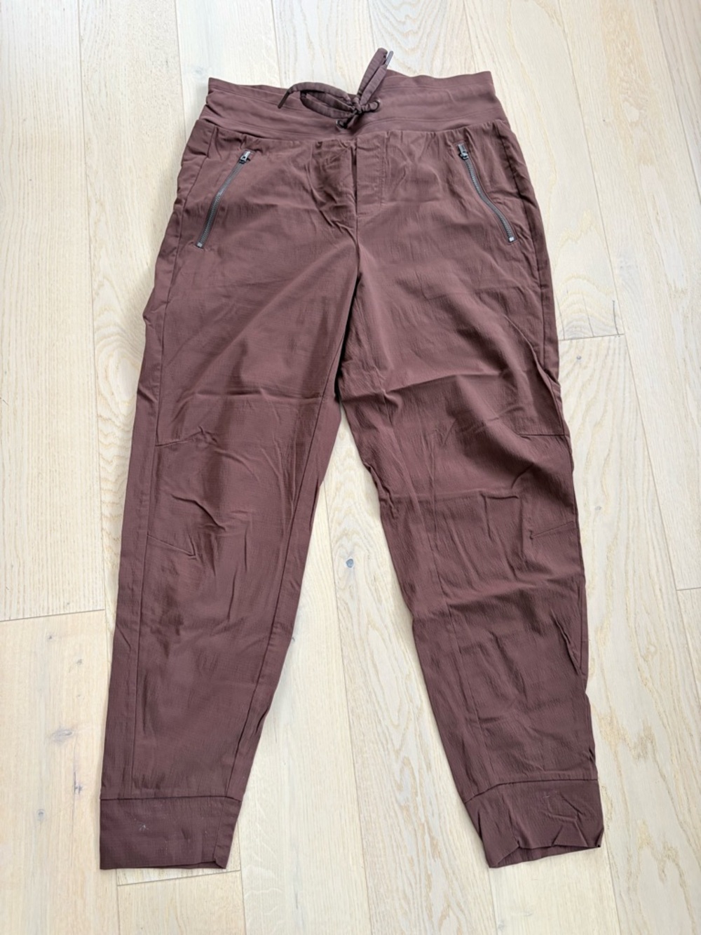 Athleta chocolate brown size 10 jogger